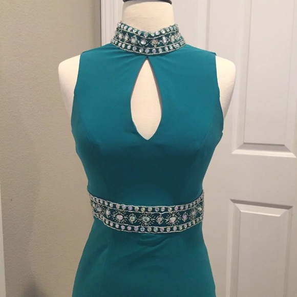 Sea green beaded gown - Picture 3 of 6